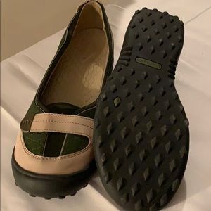 Lands end slip on shoes
